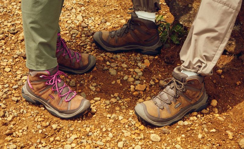 Neu Eingetroffen Keen Circadia Waterproof Wanderstiefel fur Damen-Syrup/Boysenberry