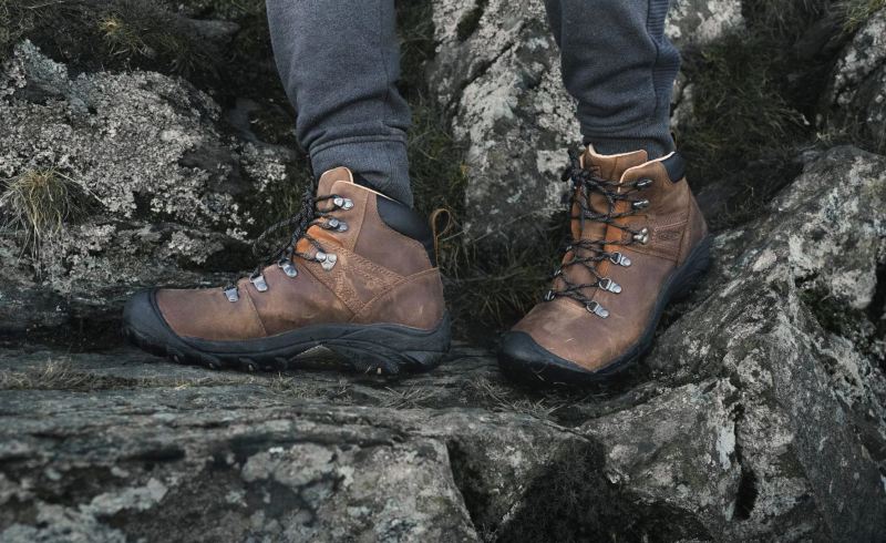 Neu Eingetroffen Keen Pyrenees Waterproof Wanderstiefel fur Herren-Black/Legion Blue